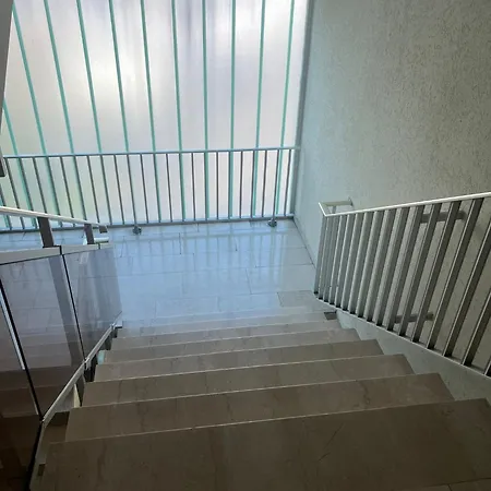Apartment M1 3 Betten 40qm Kleine Komplett Stadtmittte *