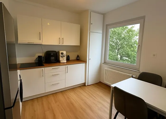 M1 3 Betten 40qm Kleine Komplett Stadtmittte Appartement *